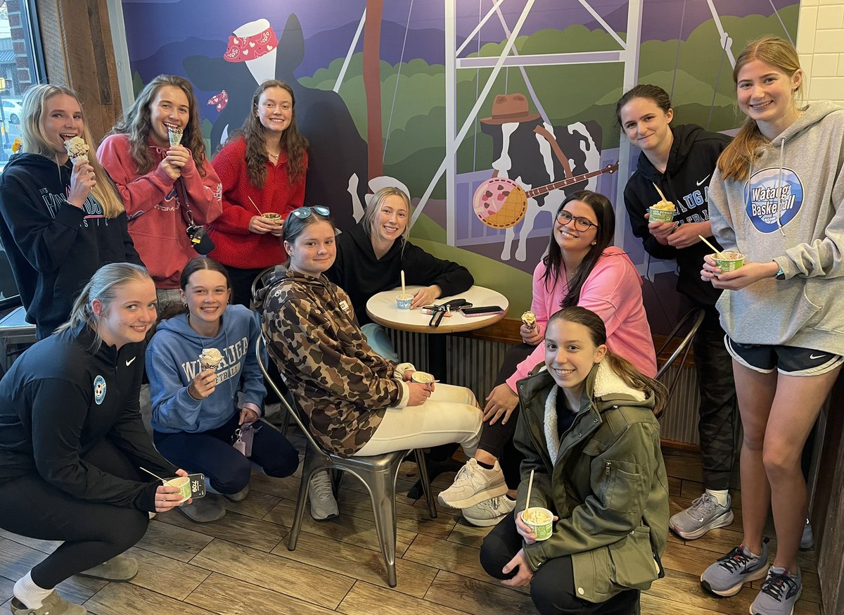 WataugaHSWBB's tweet photo. Out for some postseason ice cream. Fun night! https://t.co/4hBLMCKZFP