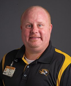BoonvilleHoops's tweet photo. March is National Athletic Training Month, and Boonville Basketball would like to give a huge THANK YOU Mizzou Physical Therapy and Sports Medicine Clinic and especially @RowlettMatt for all the time spent and care given to the athletes in our program at Boonville High School! https://t.co/288F81G30o