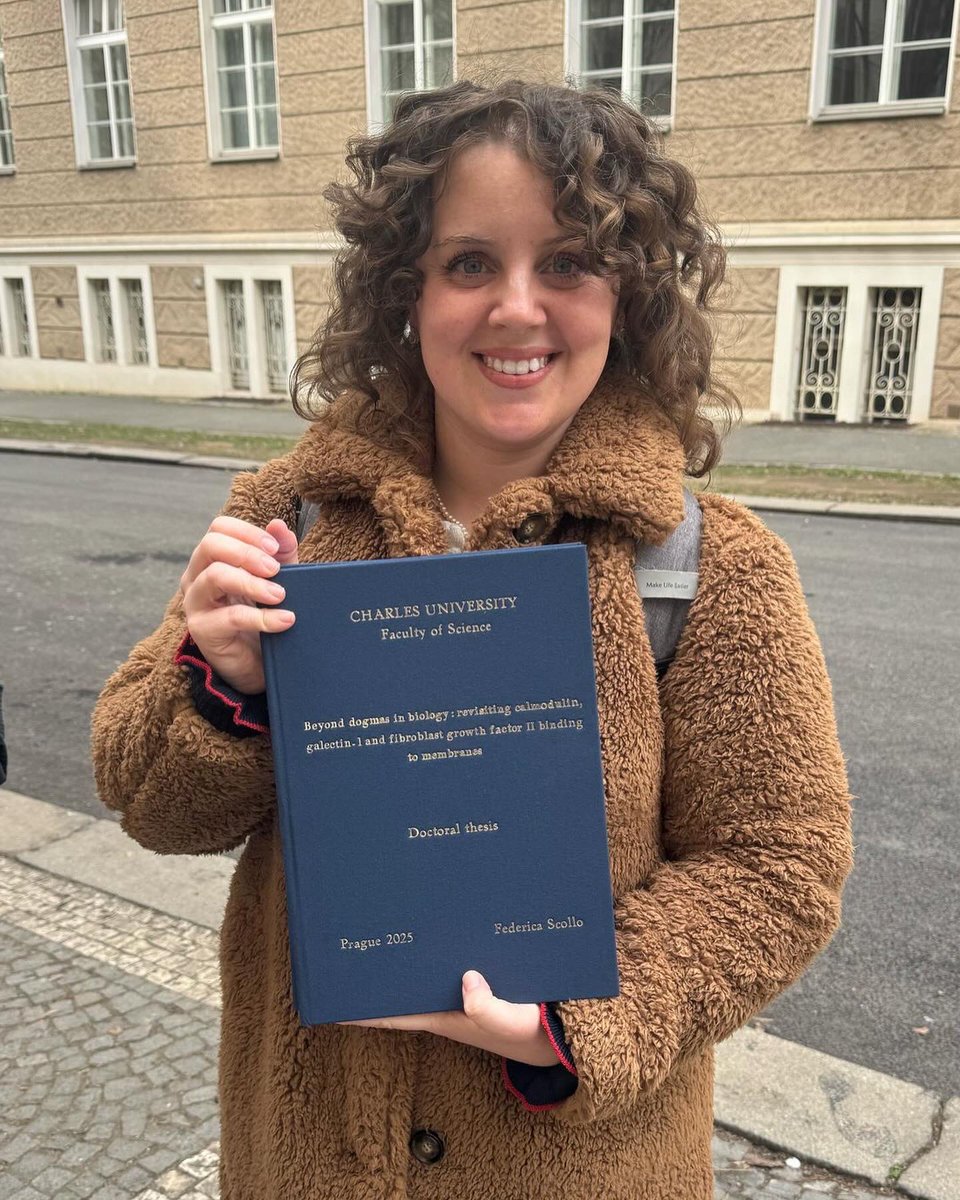 scollo_federica's tweet image. 12.03.25 - Ph.D. thesis successfully defended ✅ Grateful to all the people who meaningfully crossed my scientific path and my personal life during these years. Looking forward to the next step. Stay tuned 🚀