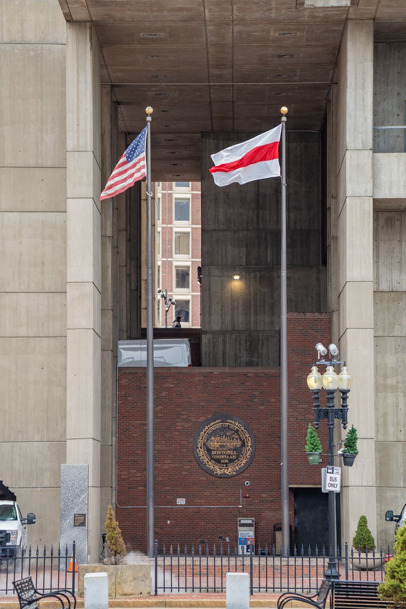 belbostonorg's tweet photo. #Boston City Hall will host the raising of the white-red-white flag, the national flag of free and democratic #Belarus, as part of the Belarus Freedom Day celebration. The event will feature a special proclamation from Mayor Wu.
Tue, March 25 12:30PM.
#дзеньволі #standwithbelarus https://t.co/GFXDtt0AYW