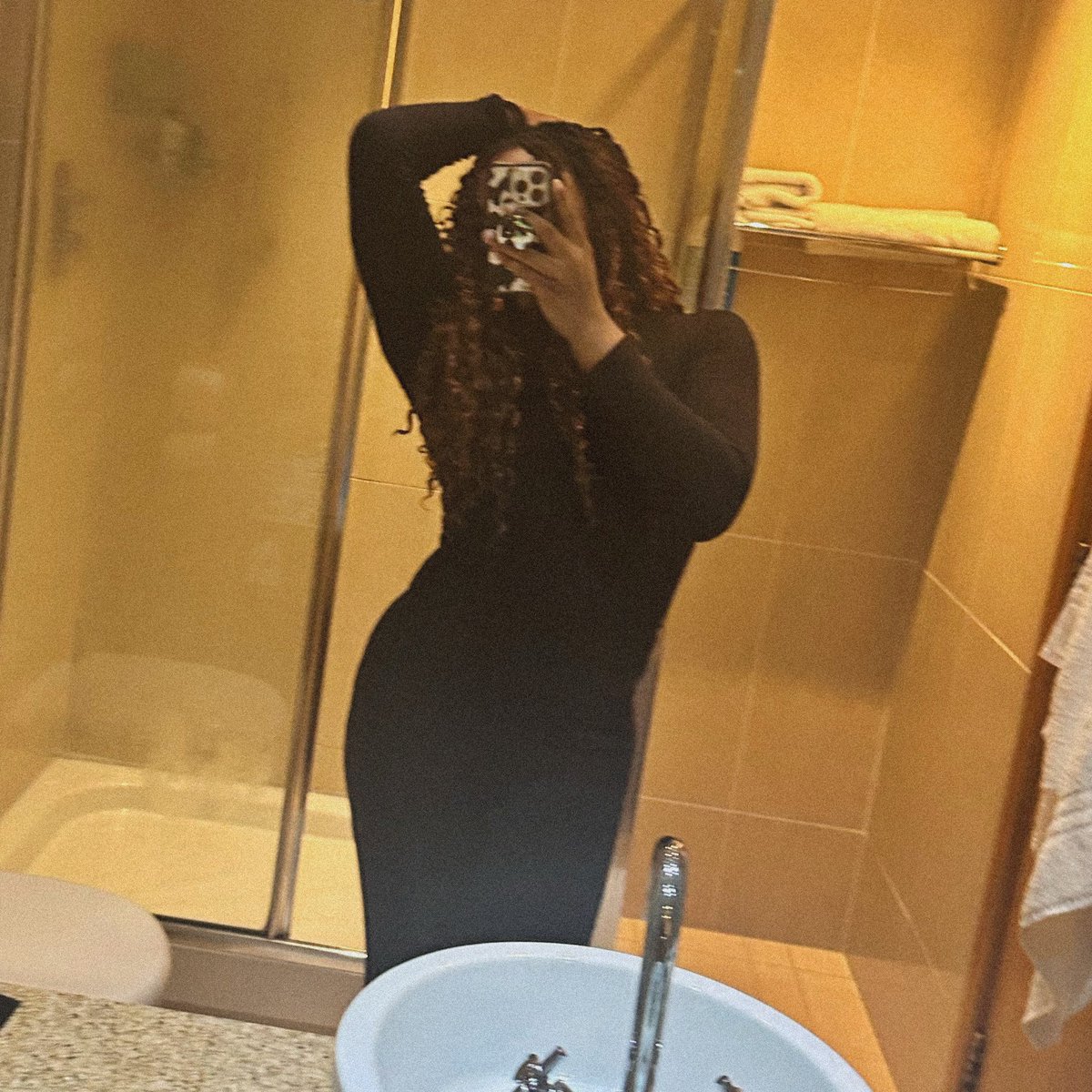 Ina_nsa's tweet photo. Do I look sexy in all black??? 💗
-
#femboy #gaysex #femboi #ebony #ebonysex #gayfemboy #sex #Femboyporn #gayporn #Femboysex https://t.co/tZtdYjZLli