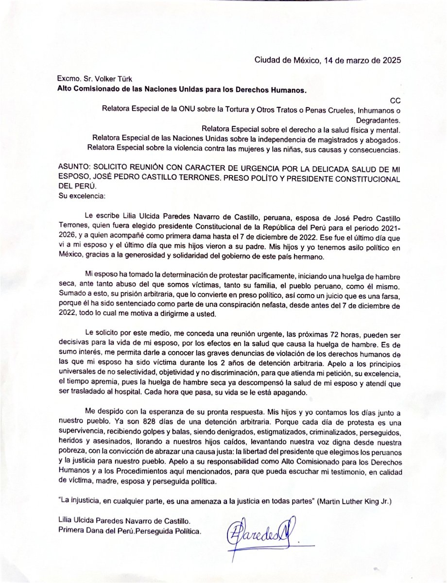 Lilia Paredes Navarro (@liliaparedesn) on Twitter photo Mi esposo, el presidente constitucional del Perú, Pedro Castillo, inició una huelga de hambre seca contra la dictadura y su prisión arbitraria. Su salud está en riesgo. Pido la mediación de <a href="/volker_turk/">Volker Türk</a> de la <a href="/UNHumanRights/">UN Human Rights</a> para denunciar esta injusticia y garantizar sus DD.HH. Mi esposo, el presidente constitucional del Perú, Pedro Castillo, inició una huelga de hambre seca contra la dictadura y su prisión arbitraria. Su salud está en riesgo. Pido la mediación de <a href="/volker_turk/">Volker Türk</a> de la <a href="/UNHumanRights/">UN Human Rights</a> para denunciar esta injusticia y garantizar sus DD.HH.