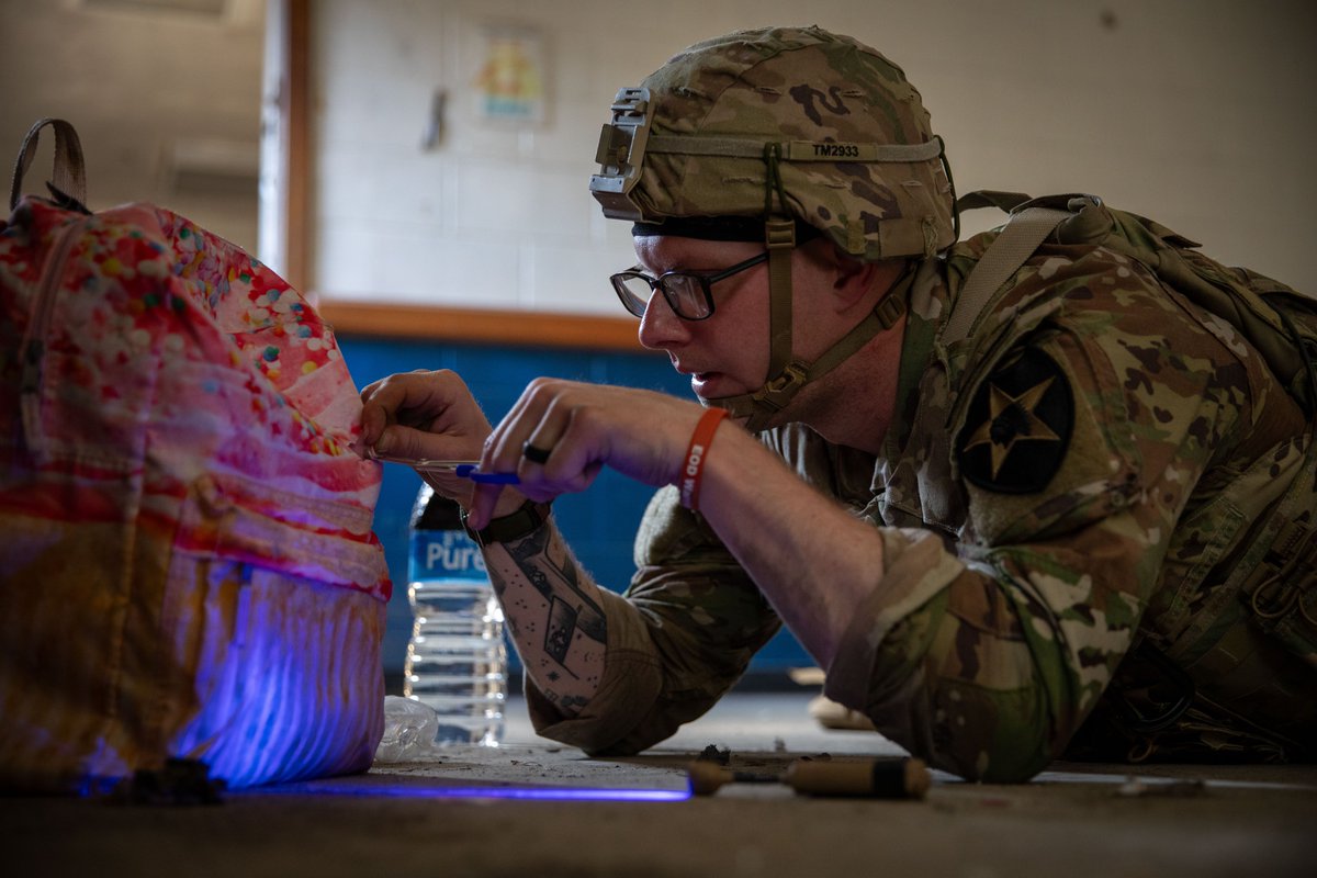 718th Ordnance Disposal Co. Soldiers of the 23rd CBRNE Battalion, 2ID, participated in a joint explosive ordnance disposal exercise at Camp Stanley, South Korea, Friday. Soldiers, Airmen &amp; Marines were evaluated on their ability to neutralize various hazards💥. #FreedomShield25