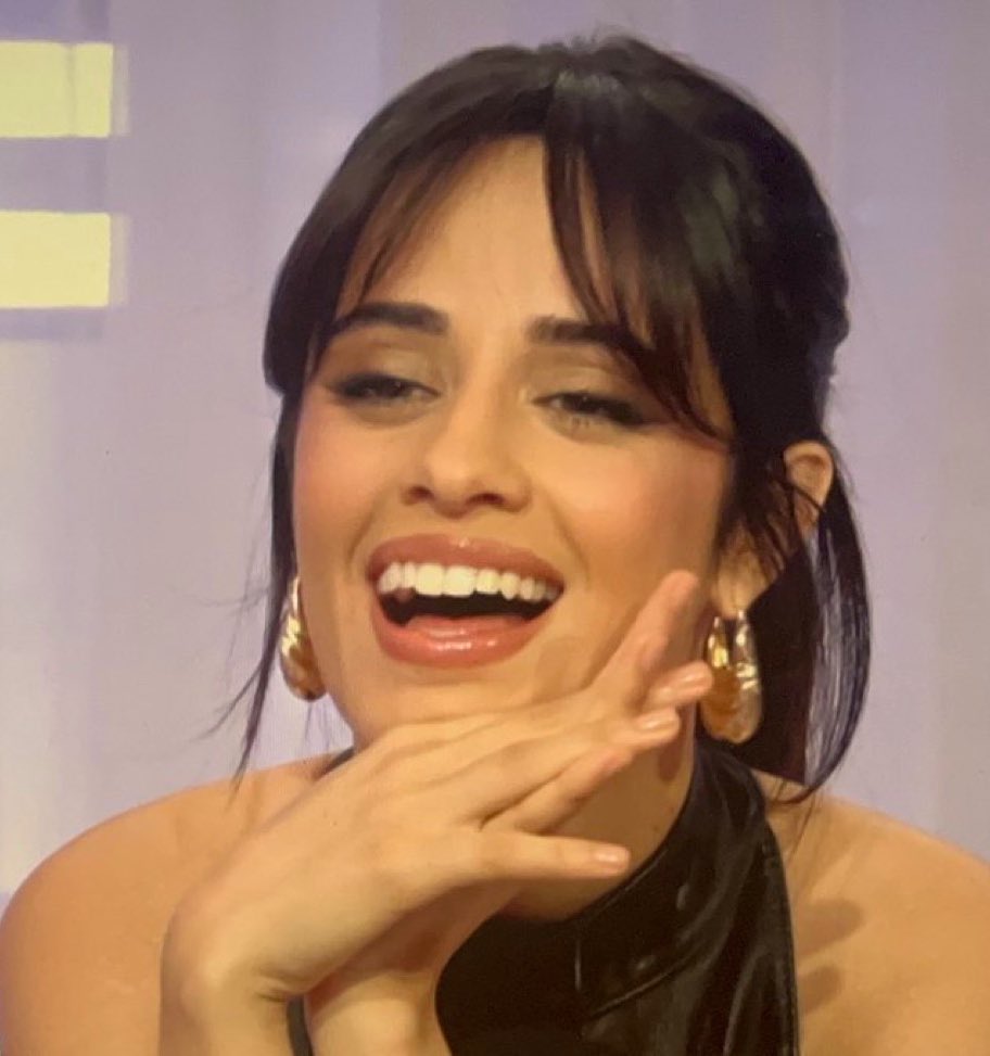 CamilaCabelloBR's tweet photo. Amorzinho. 🤍 https://t.co/0OfpPwGHDy