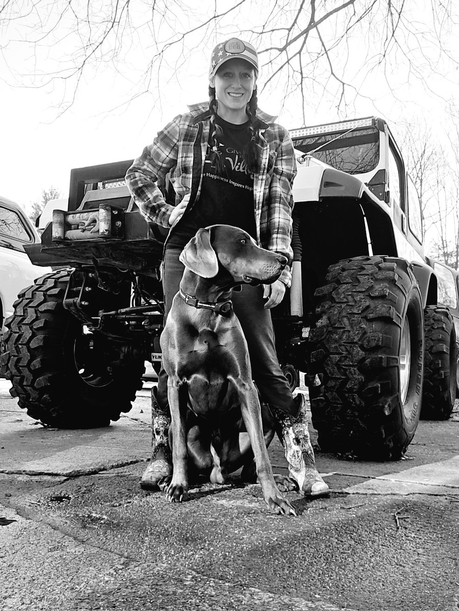 Mudformakeup71's tweet photo. Sunshine and a weimeraner
#usa #weimeraner #jeep #yj #mudformakeup https://t.co/nC9xyrixwU