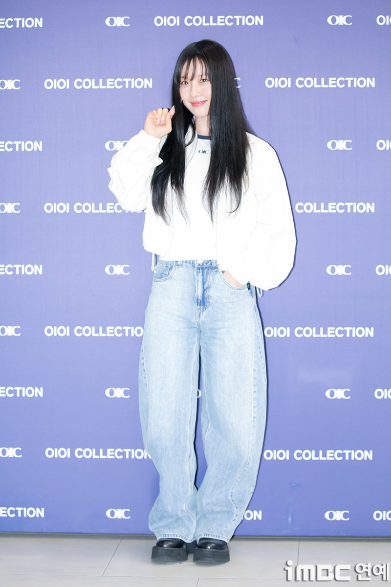 imbcenews's tweet photo. [포토] 고민시, 러블리 윙크 볼콕 
#고민시 #GoMinsi #오아이오아이컬렉션 #OIC 
#OIOICOLLECTION #포토월_250318 [iMBC연예]

배우 고민시가 18일 오전 서울 여의대로 현대백화점 더현대서울에서 열린 캐주얼 브랜드 행사에 참석해 포즈를 취하고 있다.

⬇️고화질 Click Plz⬇️
https://t.co/fjfs10xkEX