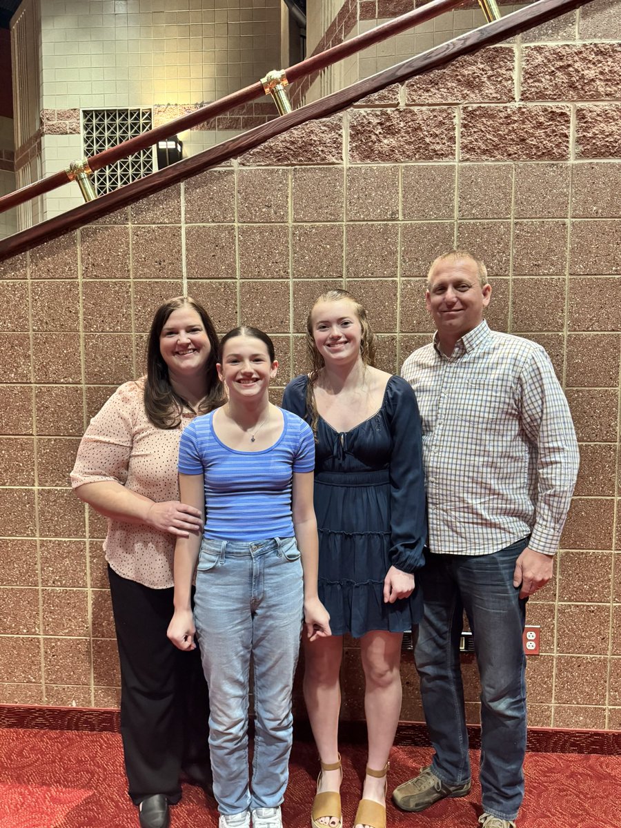 Emily Bladen (@emilybladen09) on Twitter photo National Honors Society induction ceremony!!
<a href="/CoachColeCC/">Coach Cole</a> <a href="/rcarlson3275/">Rob Carlson</a> <a href="/Mystics517/">Michigan Mystics - Jackson</a> National Honors Society induction ceremony!!
<a href="/CoachColeCC/">Coach Cole</a> <a href="/rcarlson3275/">Rob Carlson</a> <a href="/Mystics517/">Michigan Mystics - Jackson</a>