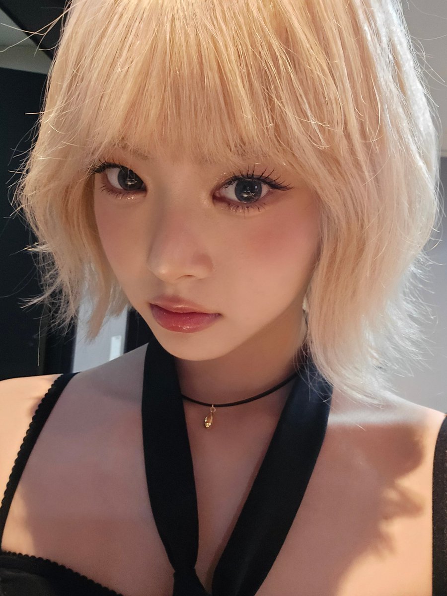 picseunchae's tweet photo. i ❤️ pretty blondes https://t.co/aT2ZpY8GMa