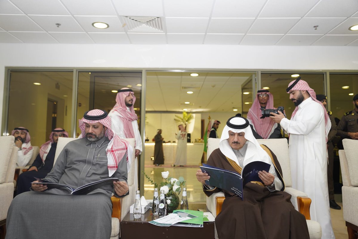 NBM_GOV's tweet photo. برعاية صاحب السمو الملكي الأمير فيصل بن خالد بن سلطان بن عبدالعزيز أمير منطقة الحدود الشمالية، شهد سعادة وكيل إمارة المنطقة اختتام بطولة #جود_الشمال في ملعب المدينة الرياضية بعرعر، وذلك بحضور سعادة أمين المنطقة وسعادة الوكيل المساعد لشؤون الشباب بوزارة الرياضة .
#جود_الإسكان
#جود_المناطق
#الجود_يبي_له_وقفة
#جود_الحدود_الشمالية