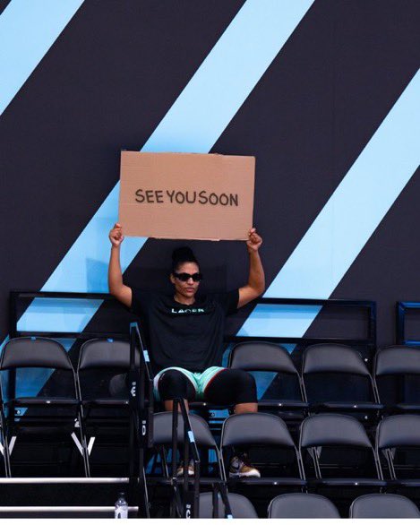 From the dragged rollout, to the media content, to the first tip off, to the Sephora refs, to the baddie ejections, to the owls semis upset, to the rose winning the chip 

This has been the gift that kept on giving… messiness included ofc😌

Until next time