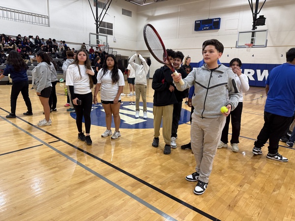 TennisWTW's tweet image. Future longhorn tennis players in the making! @ClubWtw @WTWLonghorns @EDWAthletics @edwalkerms @WTWHighSchool