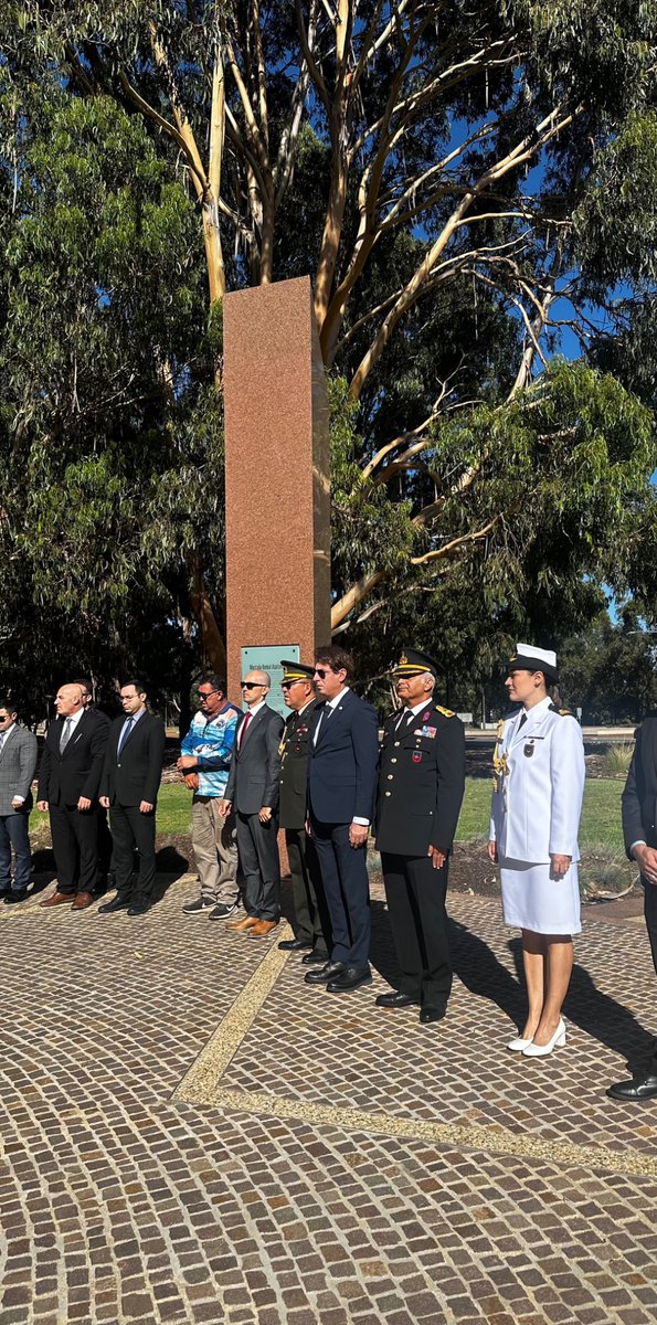 18 Mart Çanakkale Zaferi ve Şehitleri Anma Günü, İstiklâl Marşımızın kabulünün yıldönümü ve Mehmet Akif Ersoy'u Anma Haftası vesilesiyle Kanberra Atatürk Anıtı’nda düzenlenen törenle, şehitlerimizin aziz hatıralarını yad ettik.