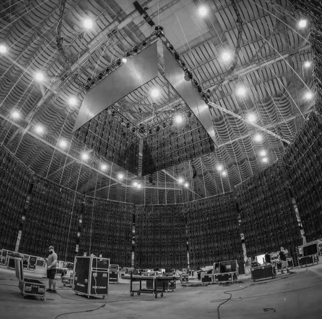 TracyHu16's tweet image. Our display screen projects in stadiums. #stadium #ledbillboard #leddisplayscreen #ledvideowall #customized #ledpanel #factory #manufacturer    Email: tracy@szscree.com   Call/WeChat/WhatsApp: 0086-18316843344 / 0086-13425244569