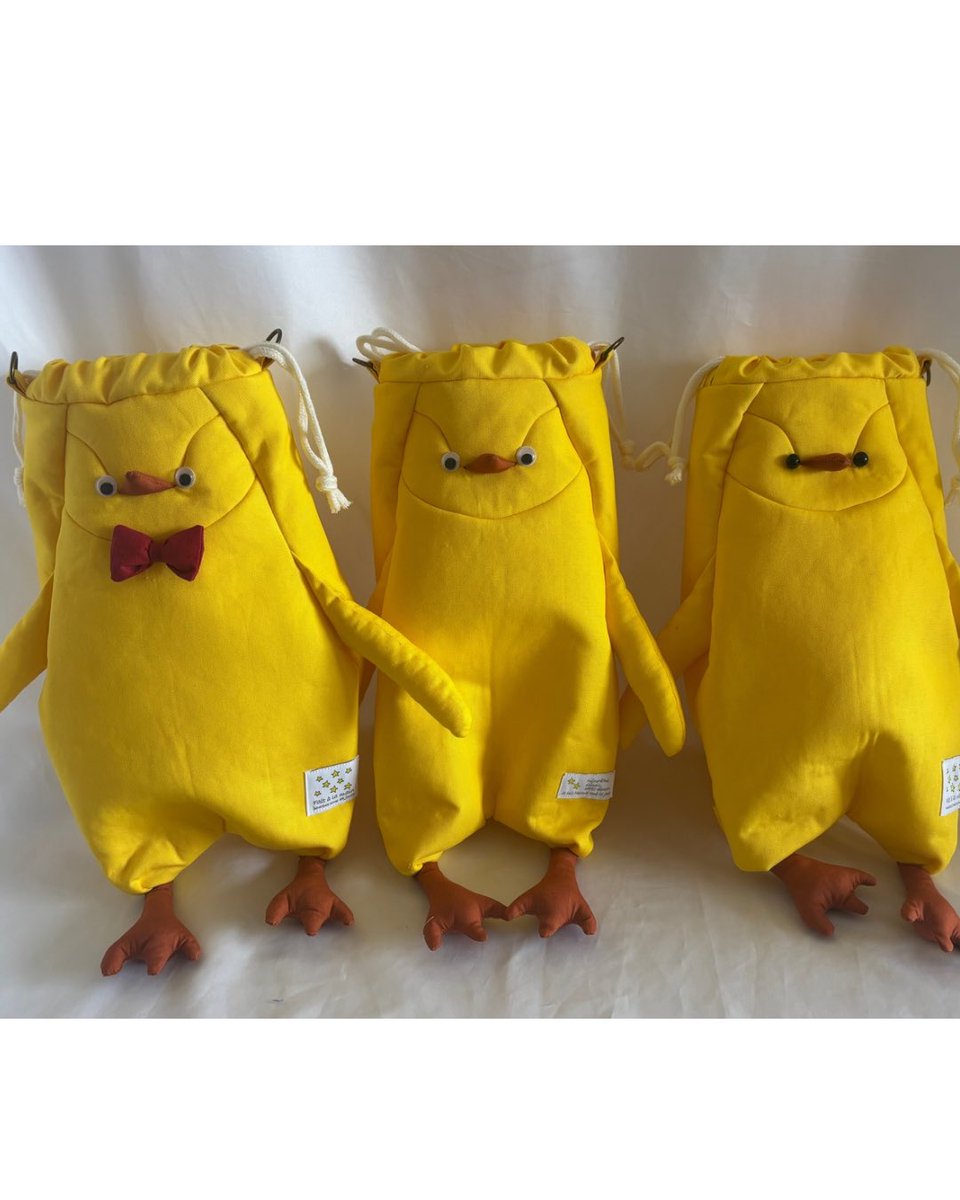 こんにちは😊
元気が出そうなひよこちゃん🐣✨
産まれたてです✨
お目目も二種類あります✨

minne.com/items/34910224

#ハンドメイド好きさんと繋がりたい 
#ひよこ
#ショルダーバッグ