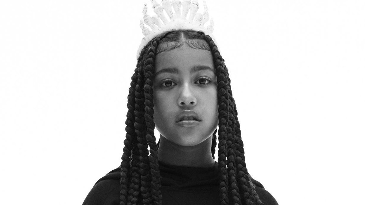 Playboi Carti wants to be featured on North West’s “Elementary School Dropout” album 😭🔥

“TELL MY NIECE NORTH SEND ME A SONG”