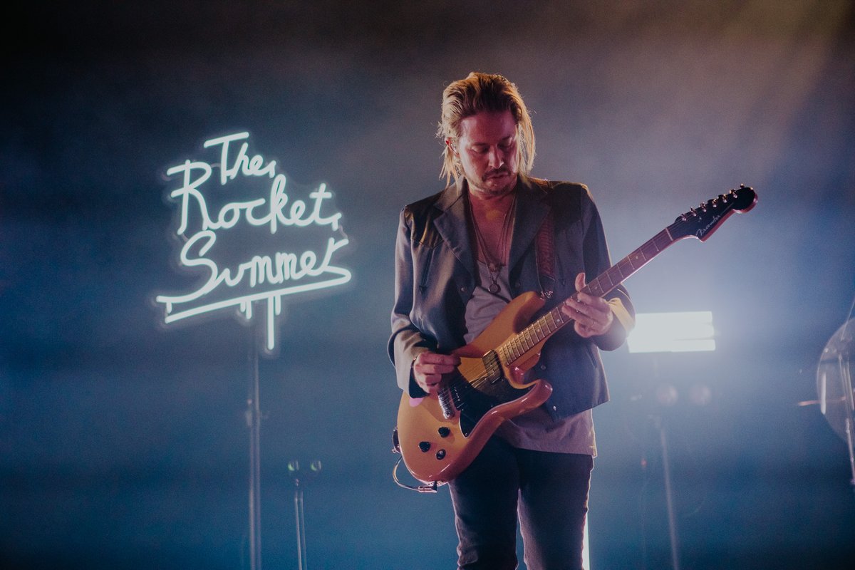 AtlasArtist's tweet photo. [show review] @TheRocketSummer is celebrating 20 years of #HelloGoodFriend with a spring anniversary tour! Check out all the photos from @HOBAnaheim! https://t.co/uEbB2vOKKj https://t.co/t7pRCOkZvI