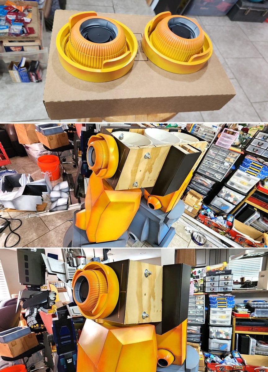 KingbotCustoms's tweet image. ๐ท๐ท Update: Unicron's hip-section is on-the-move & nearing completion, almost at the 50% mark.... ๐ท Cod-piece (center-crotch) is done front & back, and just finished-up the side-cogs (hip-joints) yesterday.