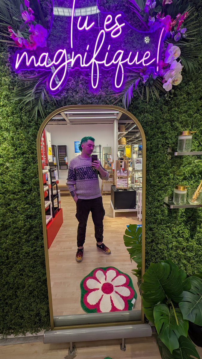 BulkinSailor's tweet photo. Happy St Paddy's from the Ikea store room ☘️ https://t.co/QZyYcAu8YK