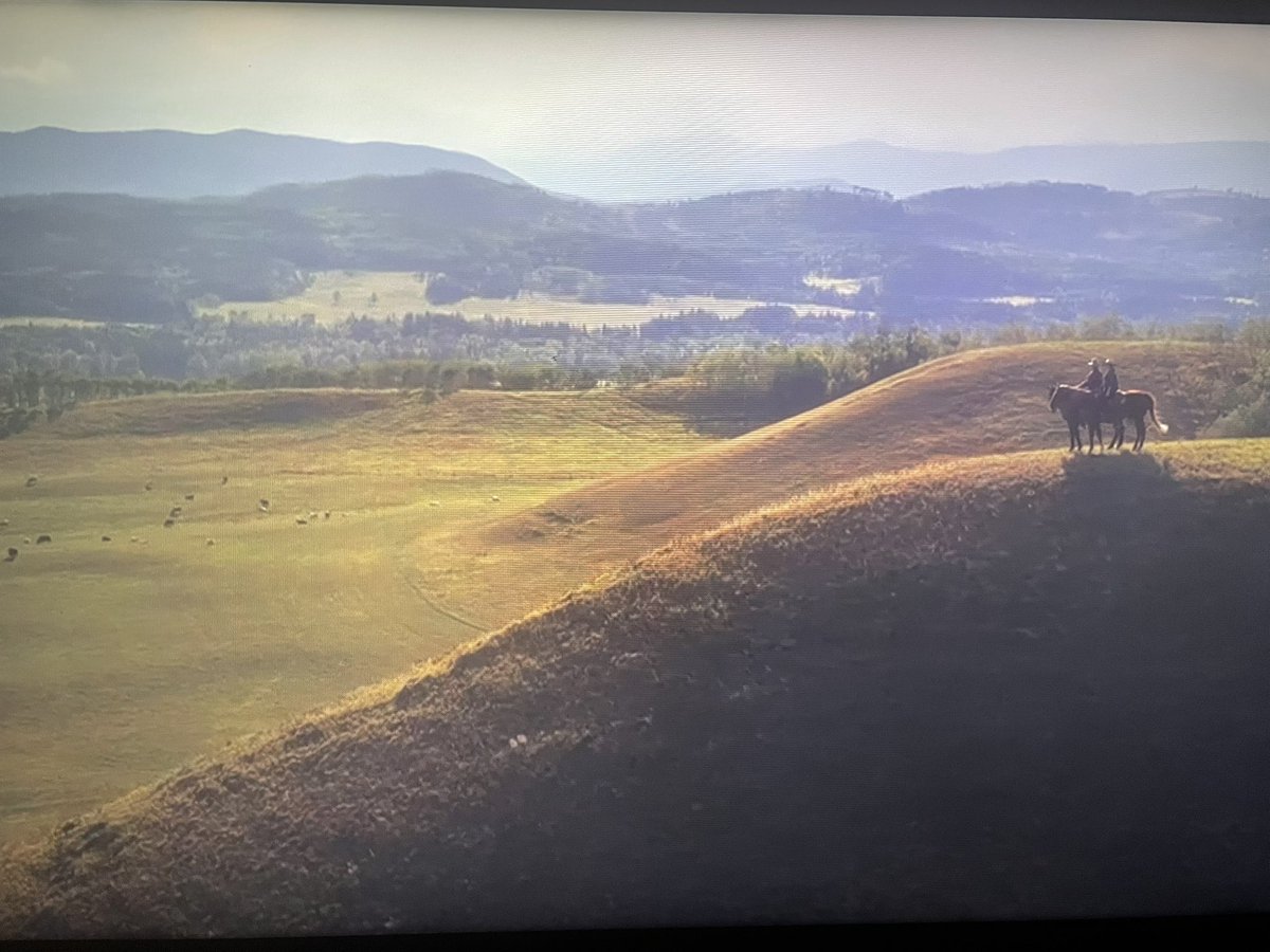 kfresh54's tweet photo. @HeartlandOnCBC please tell me where this is and it’s public land it was on the Shane and Chloe wedding episode https://t.co/P9kF5K3e9N
