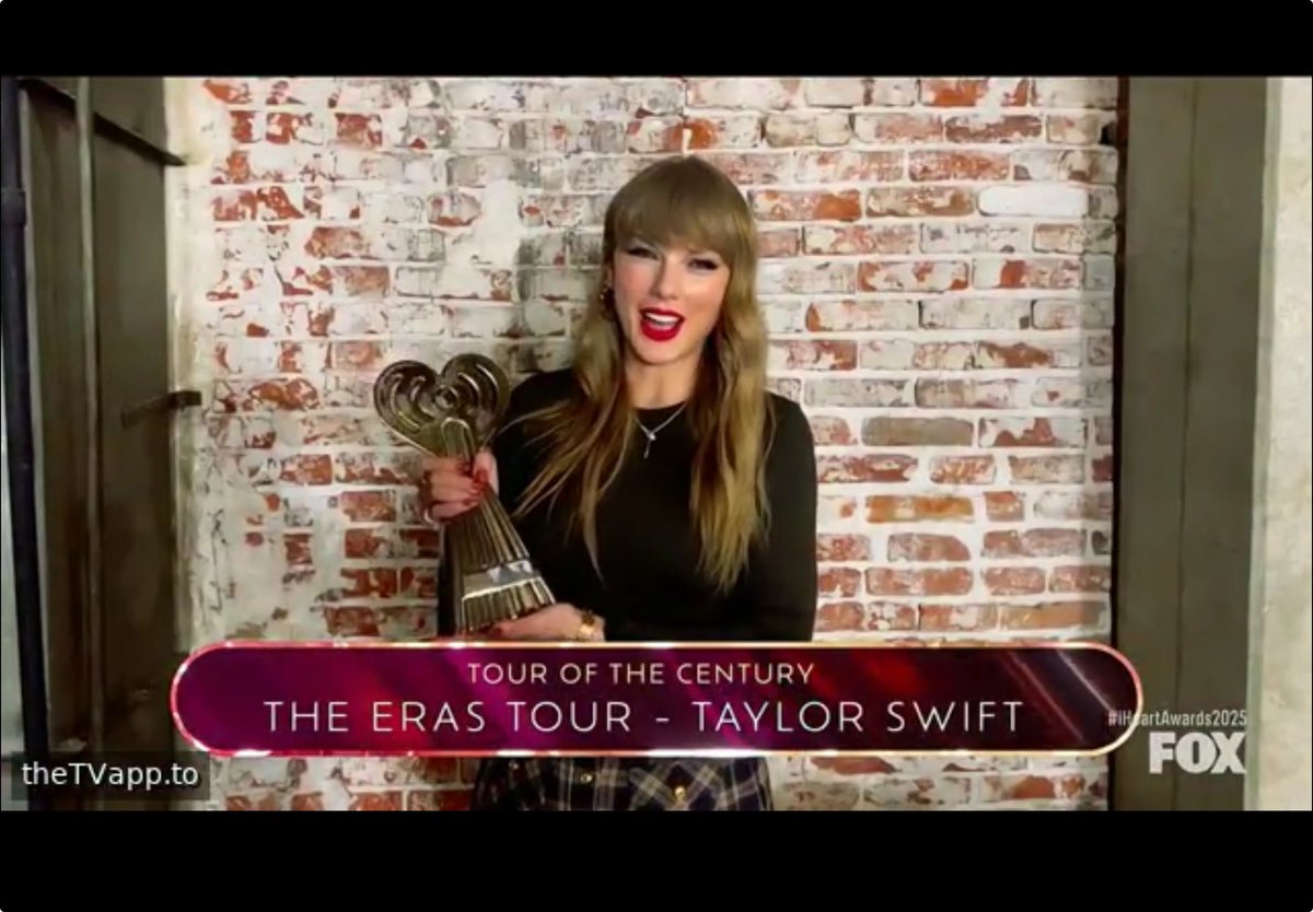 darlingletssrun's tweet photo. @taylornation13 Our Chairman everyone!!! #iHeartAwards2025 https://t.co/V2FtBPbaLZ