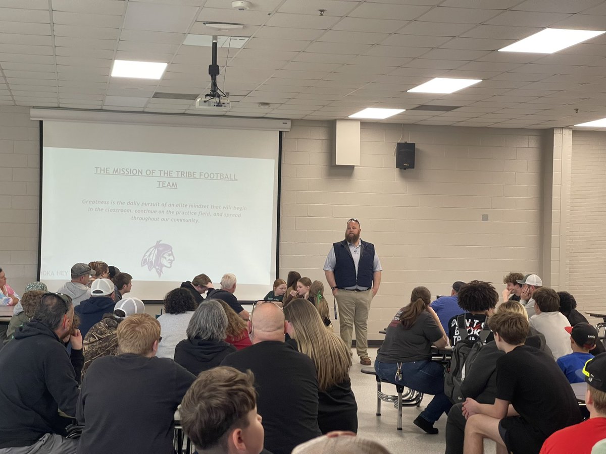 GCTDClub's tweet photo. Great start to our 2025-2026 season with an awesome kickoff meeting. #hokahey Make sure you are in the remind to receive program information! https://t.co/fq4L6cWVlD