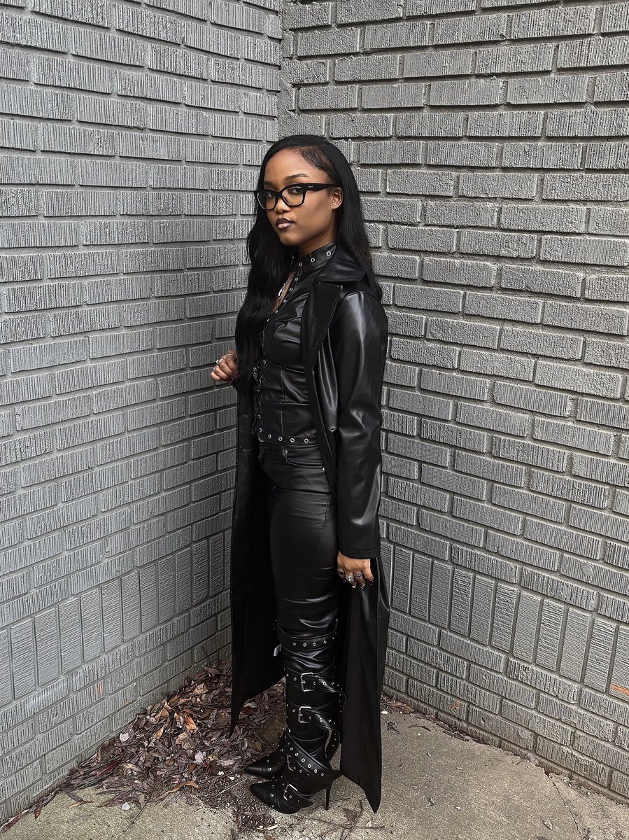 tiva (@enomavitas) on Twitter photo 