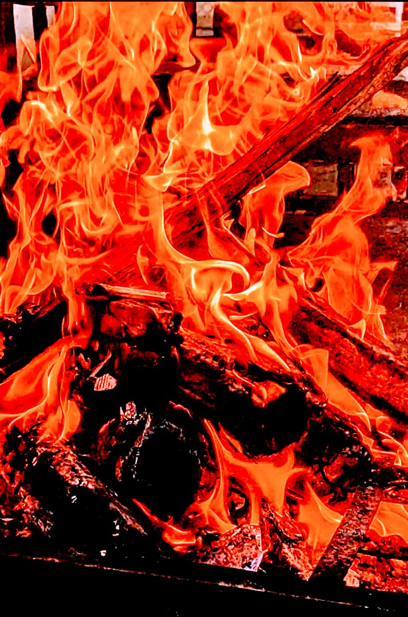 طبعنا وطبوع أهلنا على مر الزمان 
نحفظ المعروف لو كان فنجان قهوه