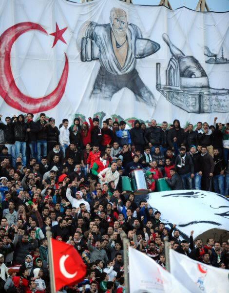 “Dur Yolcu! Bilmeden gelip bastığın bu toprak bir devrin battığı yerdir!” 

18 Mart Çanakkale Zaferi'nin 110. yılı! 🇹🇷