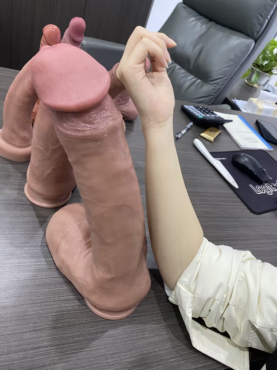 JaneSextoy's tweet photo. Look this crazy SEX TOY🤣🤣
Do u wanna free one?
#horny #handjob #blowjob #cumdump #facecum #porn #Orgasm #naked #bottom #fuckme #nudes #rimming #taboo #bondage #onlyfans  #lickme #ContentCreator #nsfwtwt #amateur #nsfw_twt #creamy https://t.co/kn67VXzaSf