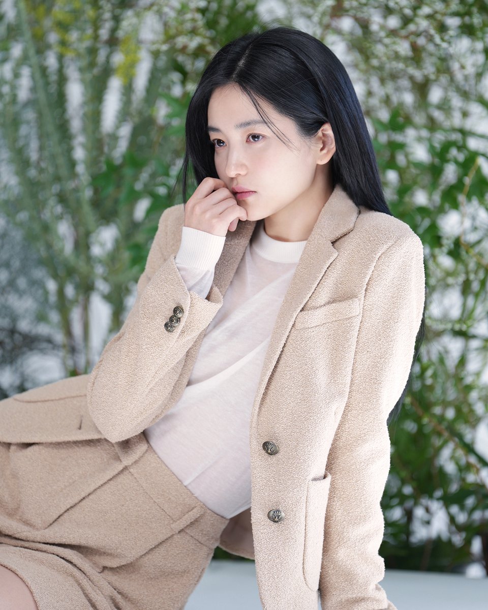 트친들 놀란 마음 진정시키라고
김태리 비하인드 바로 가져옴 

p.s. 아직 무슨 소식인지 모른다면?
엠엠엠 인스타를 확인하라구 (˵ •̀ ᴗ - ˵ ) ✧