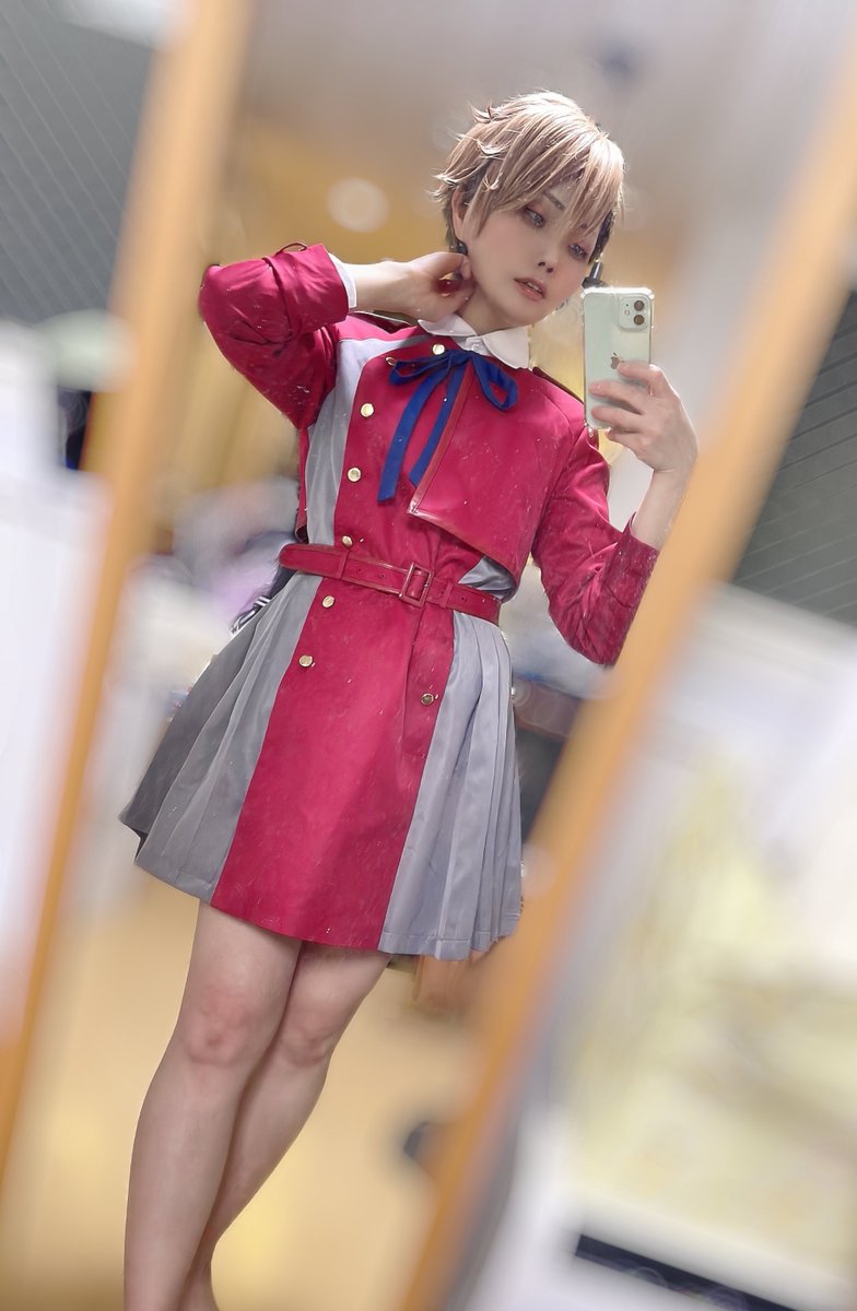 cafe_029's tweet photo. ファースト制服こっそり試着の図。
ゆくゆくはお下がり着てる世界線あったら可愛いくね？
（再掲 https://t.co/7rQ21yele7