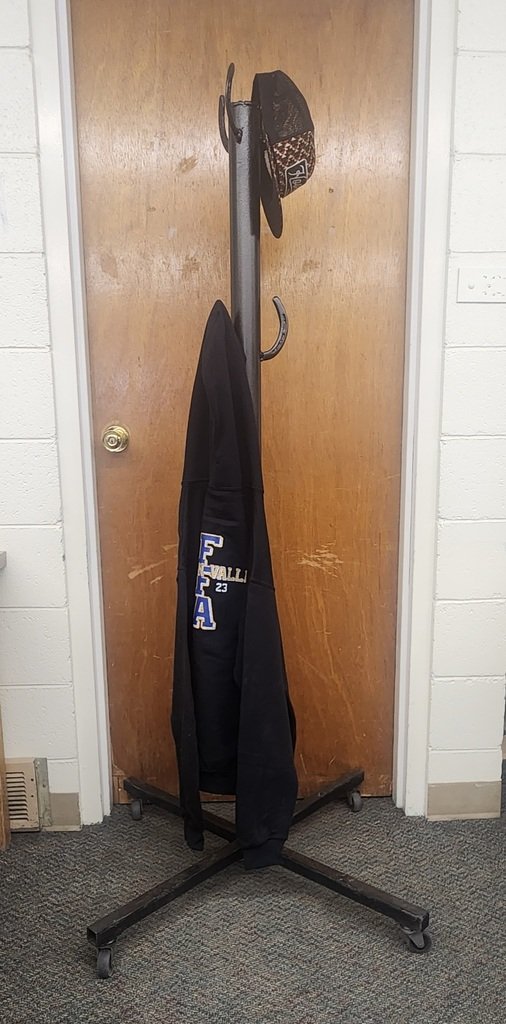 Please join us this Thursday at thr FFA Hired Hand Event to bid on these student constructed project. Auctions starts at 7 pm, and dinner starts at 6 pm.