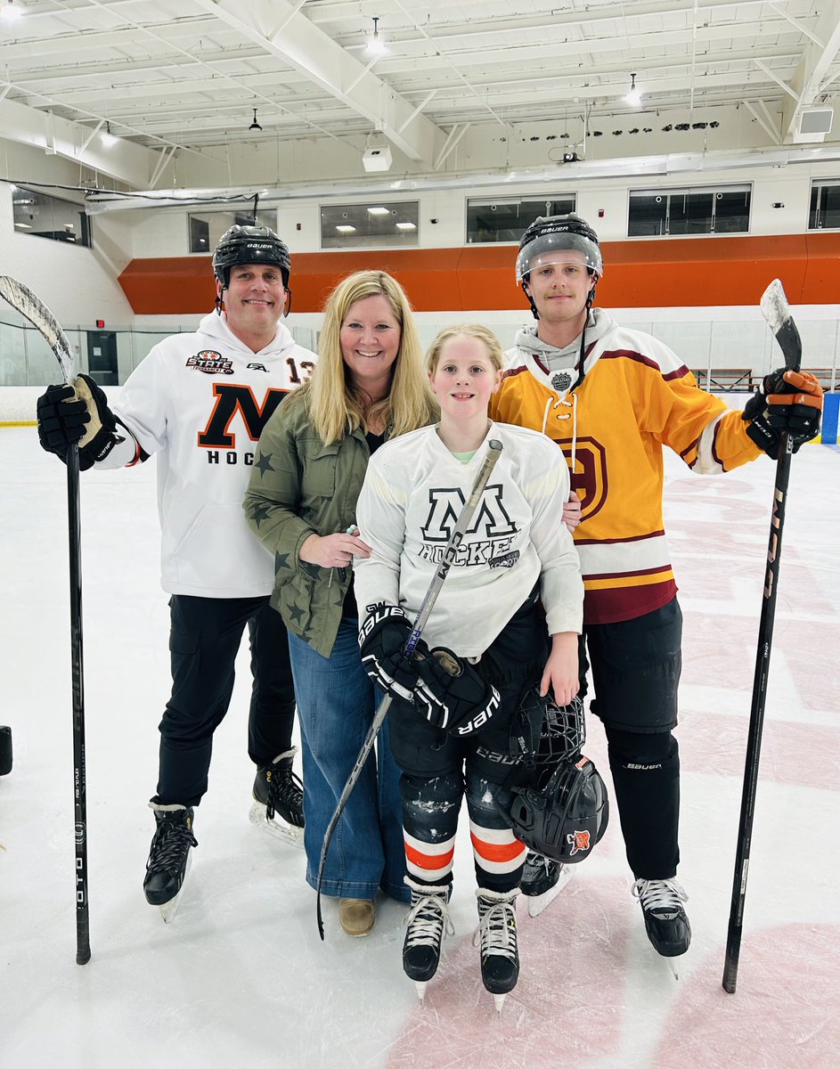 hsbrgns's tweet photo. Another year of Moorhead hockey in the books. https://t.co/K0osMldxgU