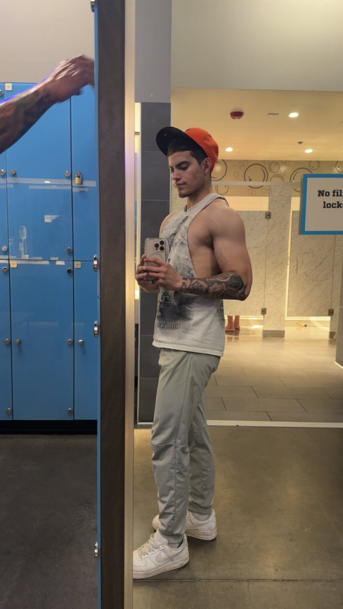 TheDanielSisneros tweet media