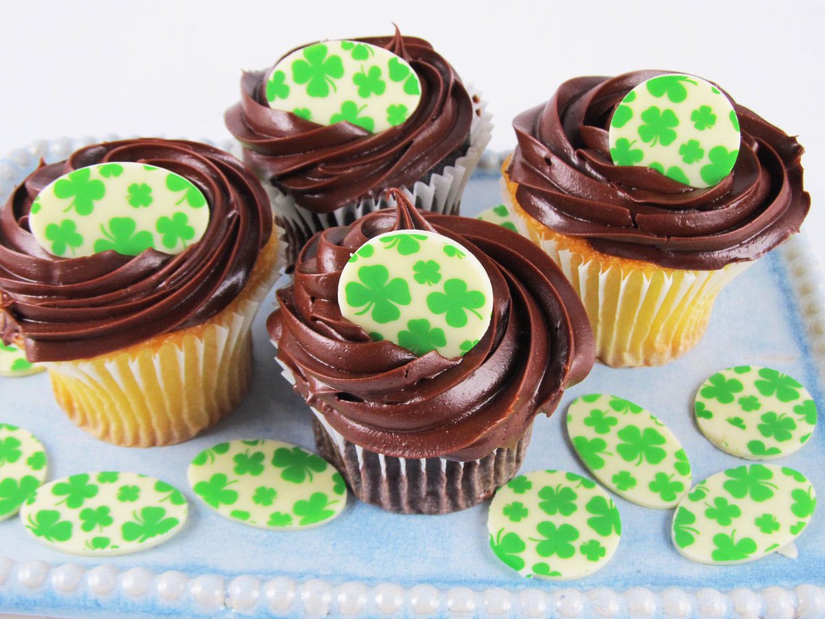 AmerChocDesigns's tweet photo. May your troubles be less and your blessings be more. Happy St Patrick’s Day! 

From all of us at American Chocolate Designs

#chocolate #StPatricksDay #Irish #holidays #chocolatier #catering #eventplanner #bakery #pastrychef https://t.co/wJk0xBngIi