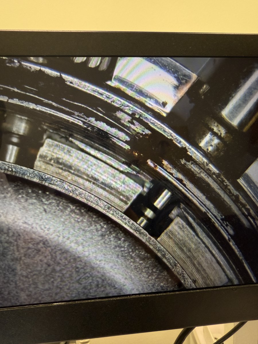 Is your watch's rubber seal damaged or deteriorated? Don't risk water damage — visit our Sangamon Watches expert repair service today for a replacement in Springfield Illinois! 🛠️⌚ #WatchCare #SealTheDeal