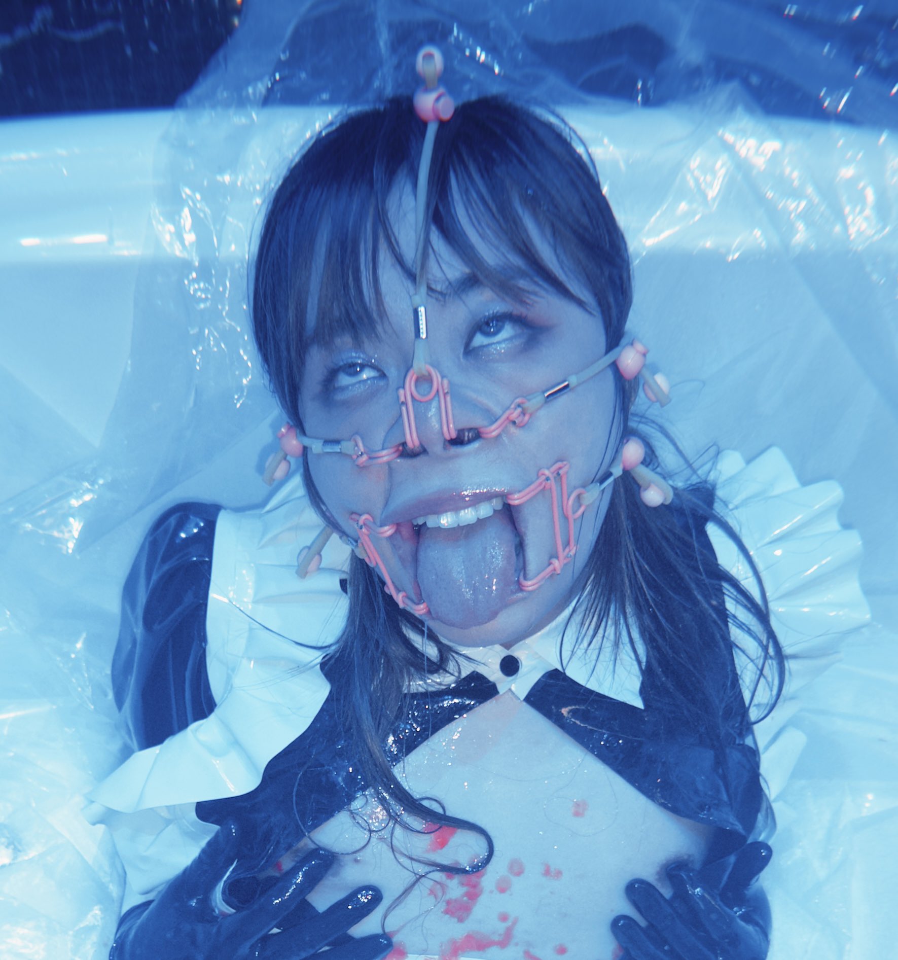 女装　　鼻フック 鼻フック - Search / X