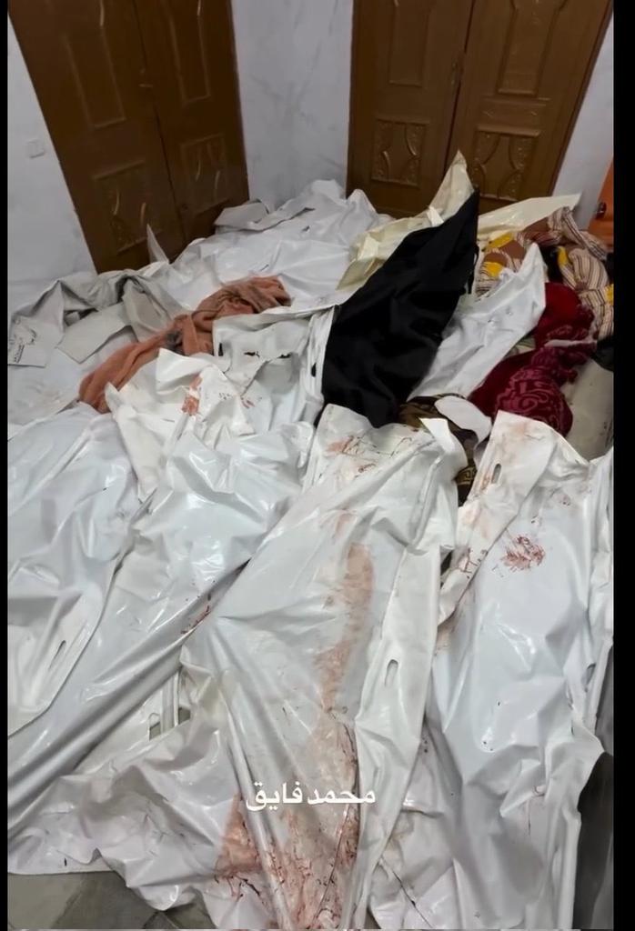 Alssultan11's tweet photo. هي ميتة واحد ة يا مسلمين.. 
اخرجوا الآن نفذوا عمليات في الضفة القدس ال48.. 
اخرجوا للشوارع في مصر الأردن سوريا لبنان كل بقاع الدنيا. 
انتفضوا لا بارك الله في المتخاذلين. 
#غزة_تحت_القصف 
#رمضان17_الدعاء_المستجاب https://t.co/IEF2ozwFVh