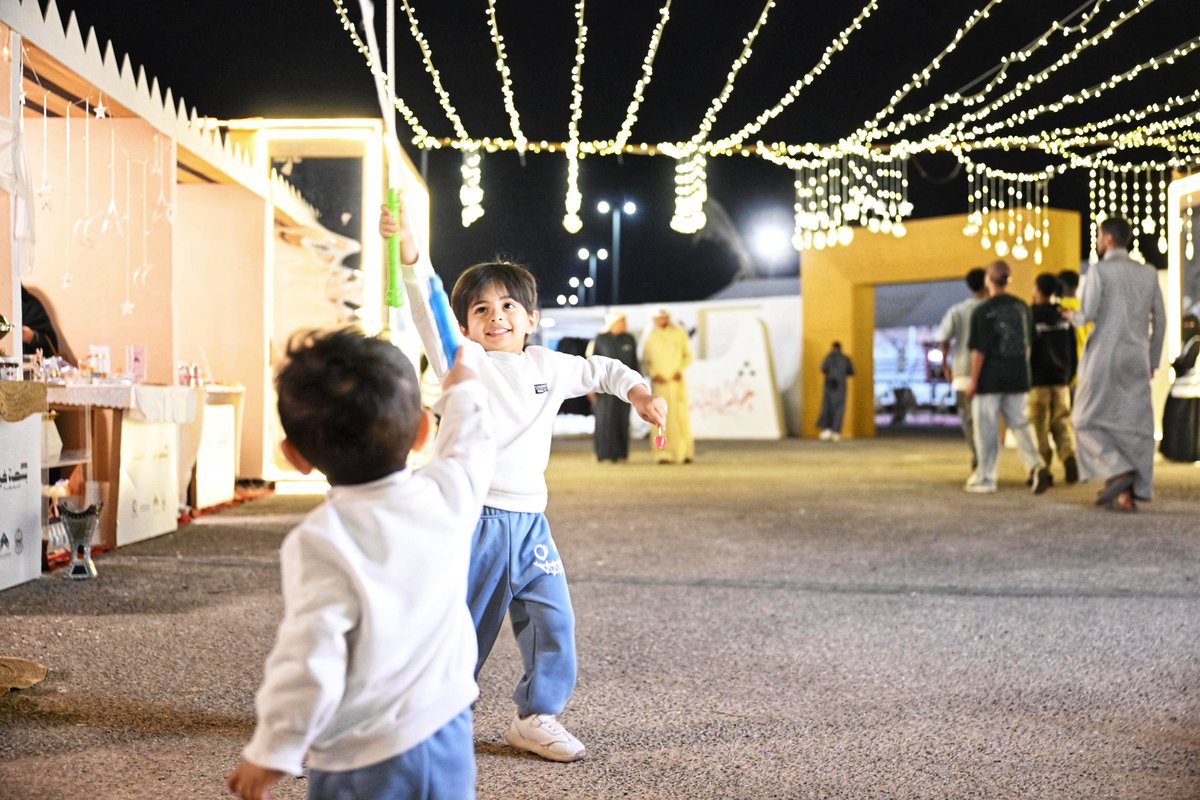 NBM_GOV's tweet photo. #قمرة 🌙

تزيّنت بابتسامات الأطفال 😊 ومنحتهم ذكرى رمضانية مختلفة لا تُنسى ✨

#رمضان 
#موسم_رمضان https://t.co/R7QPOV1tJu