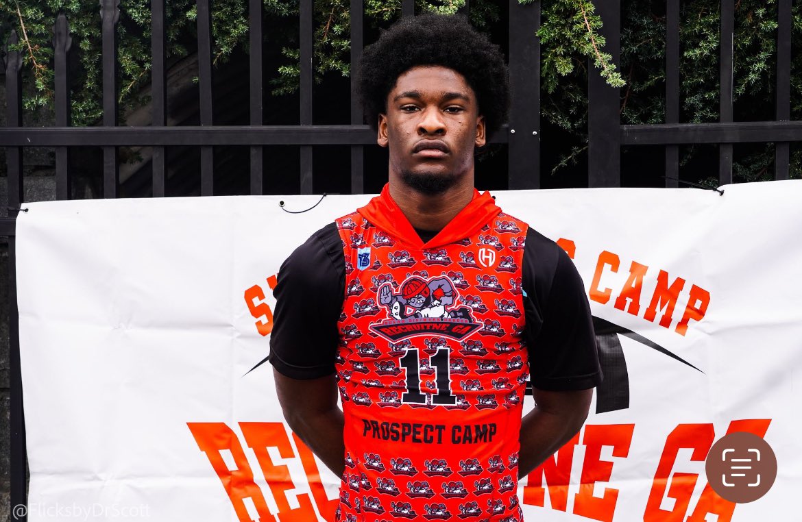 Coach Daniels (@coachdaniels06) on Twitter photo 2026 DE/TE <a href="/JakhiWJackson/">Jakhi Jackson</a> is 6’4 220lbs. Great frame and put up some great numbers at the <a href="/PSGC2024/">🍑Peach State Gridiron Classic All-American Game🍑</a> Combine. Earned a Peach Pass to play in the 2025 Peach State Gridiron Classic All-American Game. Coaches keep your eyes on him. 2026 DE/TE <a href="/JakhiWJackson/">Jakhi Jackson</a> is 6’4 220lbs. Great frame and put up some great numbers at the <a href="/PSGC2024/">🍑Peach State Gridiron Classic All-American Game🍑</a> Combine. Earned a Peach Pass to play in the 2025 Peach State Gridiron Classic All-American Game. Coaches keep your eyes on him.