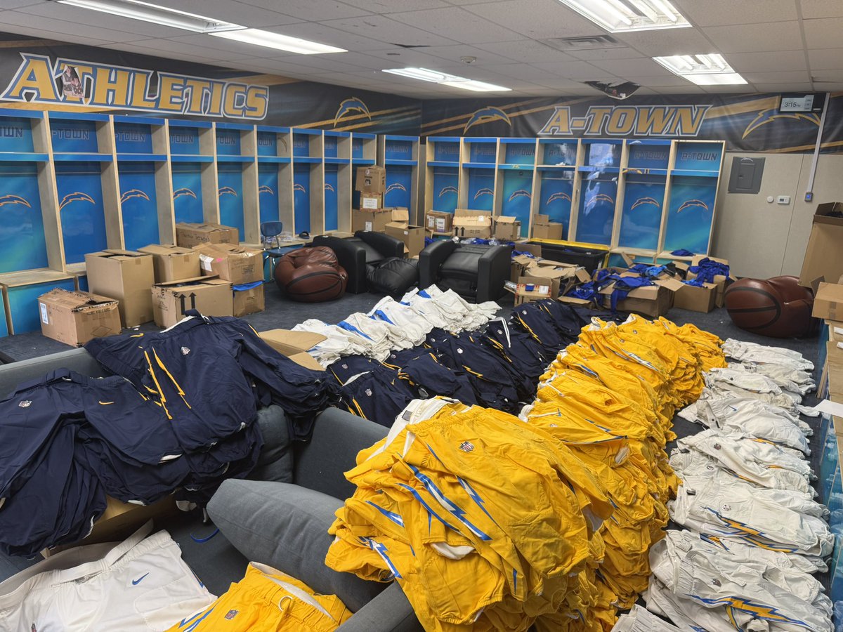 Agoura High School Football tweet media