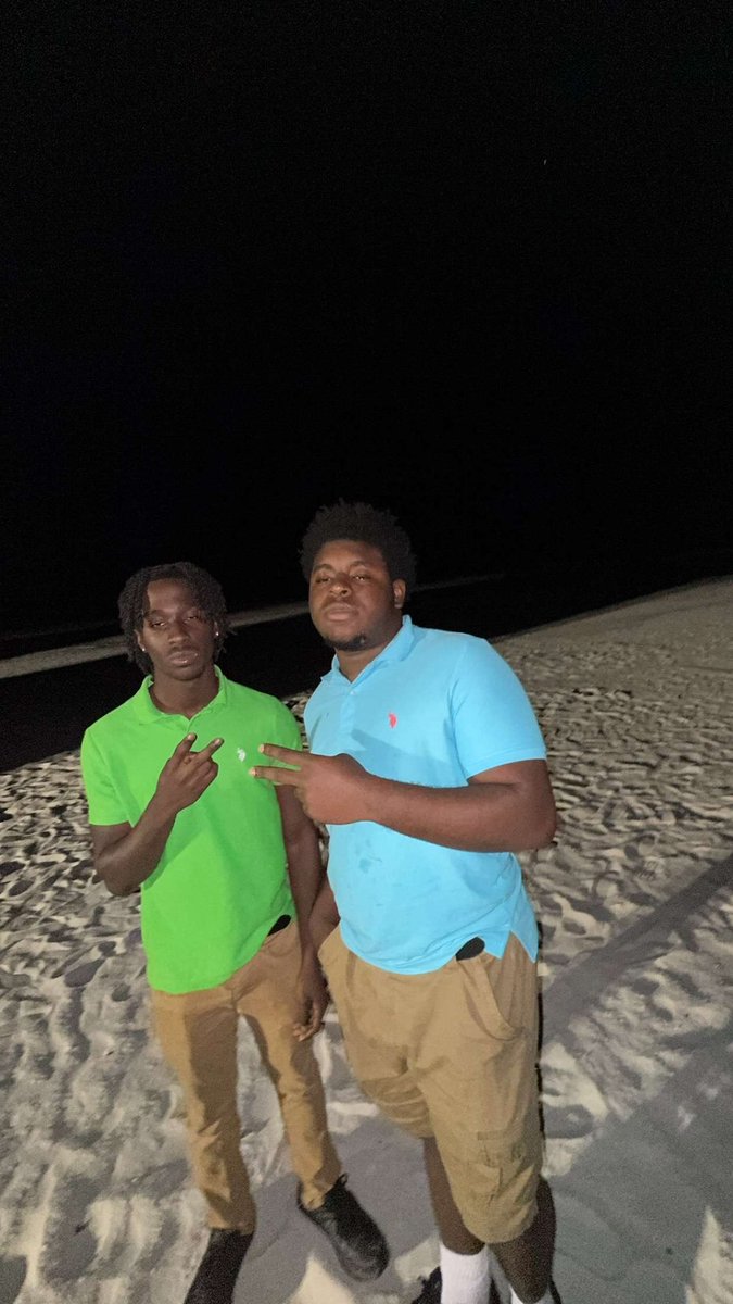 Hit up my boy <a href="/CAmboutakum/">Chuckles Amboutakum</a> and <a href="/ukanfwme/">Gravedigger da Realspil</a> they had a fun night tn… 🤫 #keepitahundo💯 #downlow