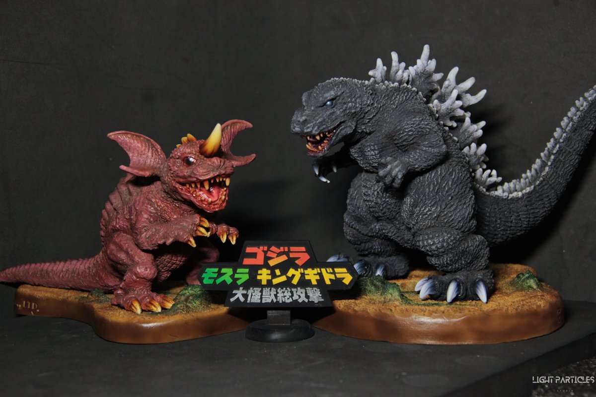 LightPartSt's tweet photo. [Personal Paint Work] G-shop Image GMK ゴジラ and GMKバラゴン

Model creator: G-shop image @omatamao2 
Painter: Light Particles Studio

#哥吉拉 #哥斯拉 #godzilla #godzillagmk #ゴジラ2001 #ゴジラ #GMK #大怪獣総攻撃 #ゴジラモスラキングコング #Gshopimage #image #baragon https://t.co/1aOzoOLUnB