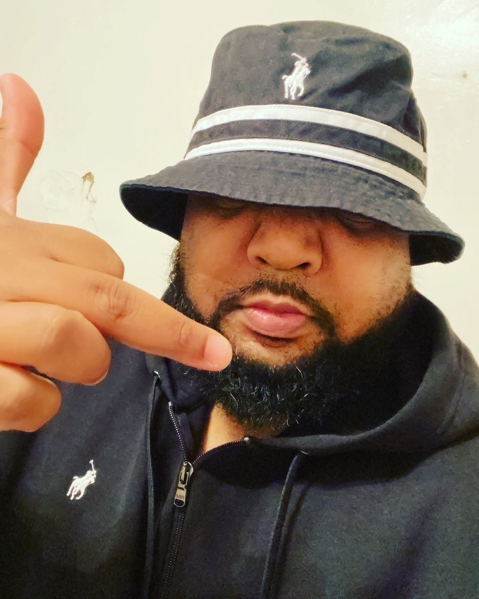 hellrell138's tweet image. 