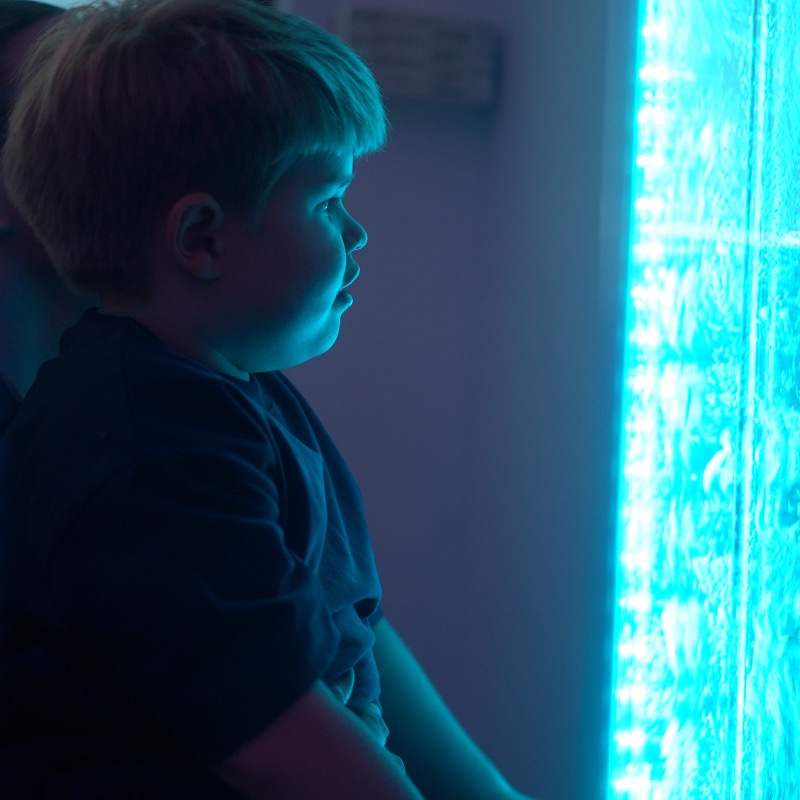 RedRosesRugby's tweet photo. Welcome to the @allianz_stad sensory room 🌟

Sarah Bern pitched the idea and the avenue for the room's funding, which aims to make match days more accessible for those with sensory needs.

#NeurodiversityCelebrationWeek