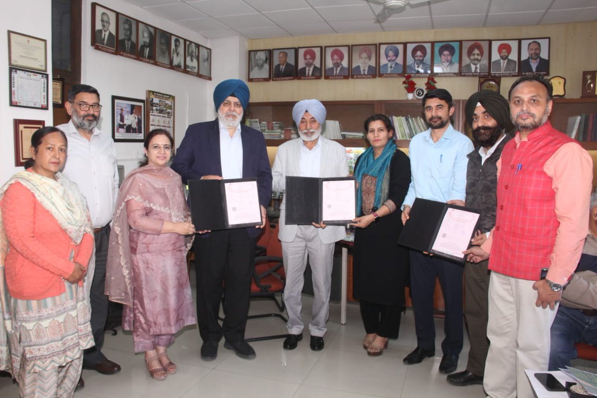 PSCST_GoP's tweet image. Bridging gap between research &amp;amp; industry! @PSCST_GoP facilitated successful transfer of Natural Vinegar Technology from @PAU_LDH to #LabroseAyurvedaPvt.Ltd., Karnal. Promoting Culture of Research  Commercialisation &amp;amp; entrepreneurship in Punjab! #TechTransfer #Innovation.