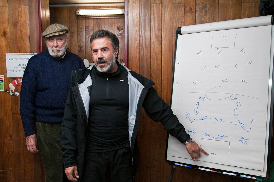 Theoh_0oo0's tweet photo. Jviens de capter que Gattuso en fait c'est José Garcia dans le film Les seigneurs ptdrr https://t.co/EYmxaPA06I