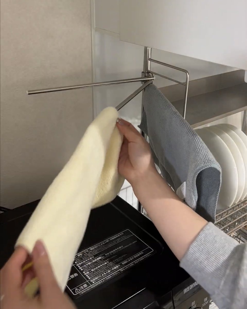 この突っ張り水切りラック知ってる？🫣 自動水切り機能付きで、大容量