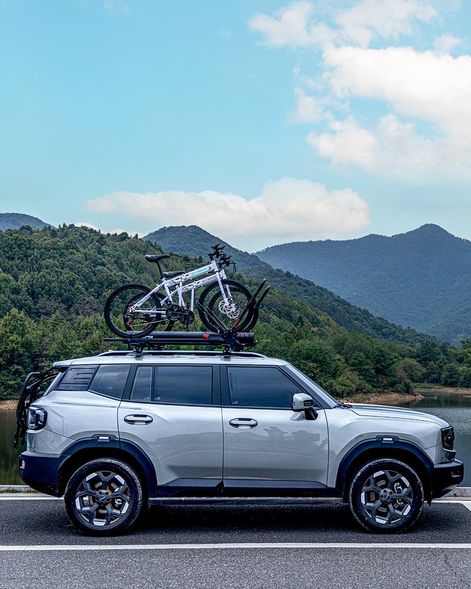 JETOUR_Global's tweet photo. JETOUR Outdoor Cycling Kit, designed to accommodate multiple bicycles, making every journey more convenient and enjoyable.🚴♂️
#JETOURT1 #DriveYourFuture #TimeToAwaken #BackToFuture