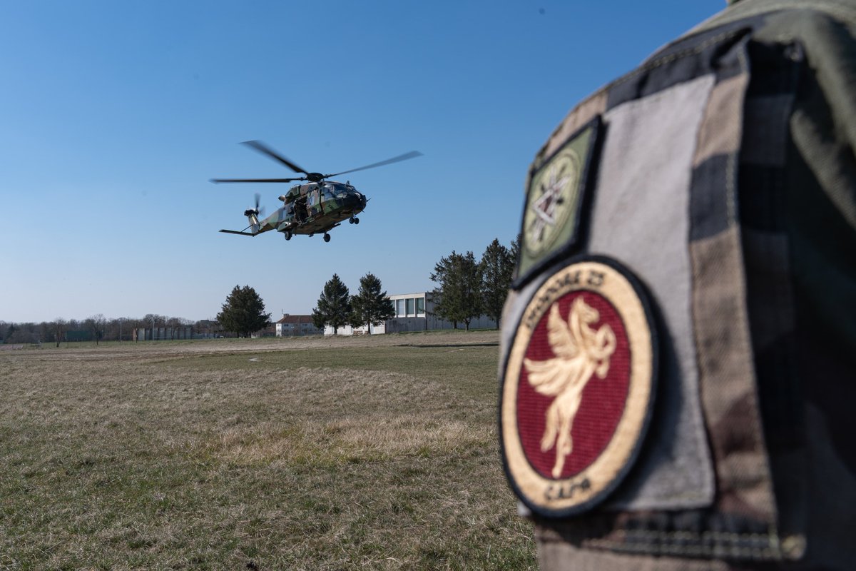 Le général de division Guillaume DANÈS, a accueilli le <a href="/CEMAT_FR/">Chef d'état-major de l'armée de Terre</a> sur l’exercice #DIODORE25. 

Le général d’armée Pierre SCHILL a rencontré les militaires de la brigade des appuis dans la profondeur (TF Deep) et le commandement du corps d’armée multinational qui emploie cette TF.